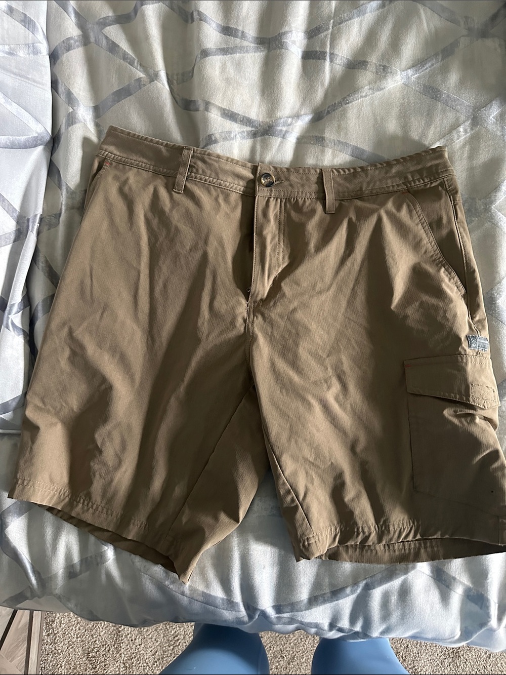 Free Country Khaki Cargo Shorts - Lightweight Everyday Wear